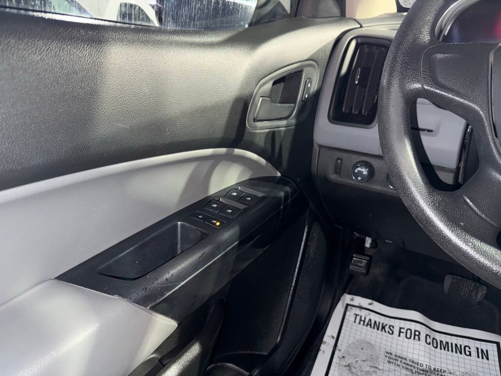 Chevrolet Colorado Vehicle Full-screen Gallery Image 30