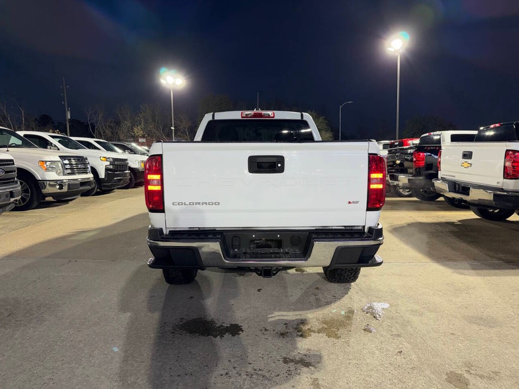 Chevrolet Colorado Vehicle Full-screen Gallery Image 38