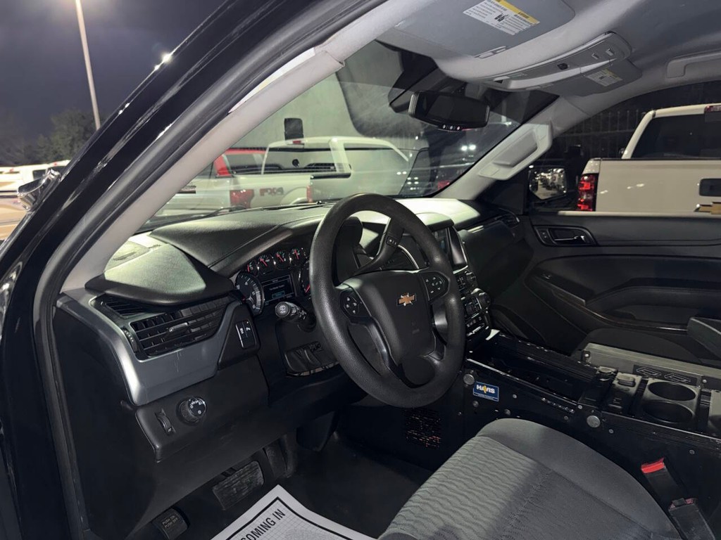 Chevrolet Tahoe Vehicle Full-screen Gallery Image 06