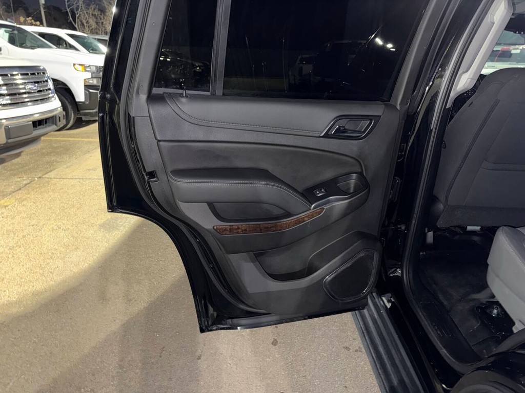 Chevrolet Tahoe Vehicle Full-screen Gallery Image 14