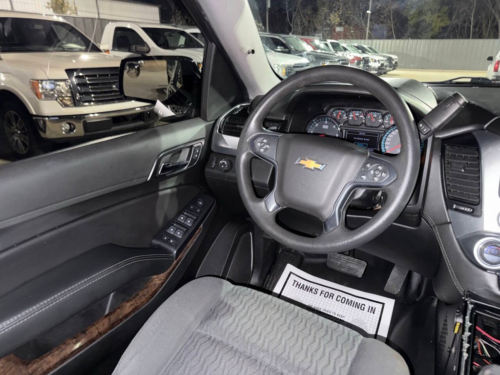 Chevrolet Tahoe Vehicle Full-screen Gallery Image 19
