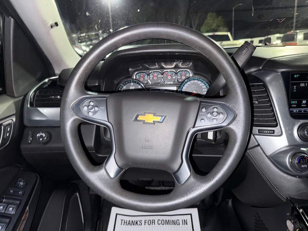 Chevrolet Tahoe Vehicle Full-screen Gallery Image 22