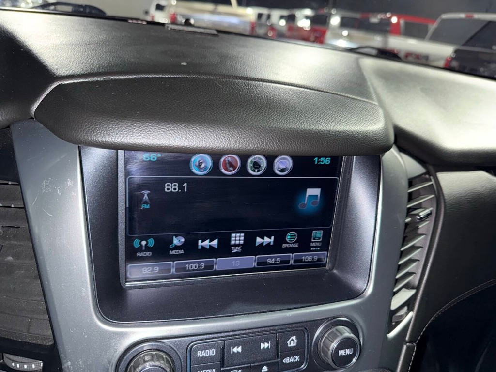 Chevrolet Tahoe Vehicle Full-screen Gallery Image 25