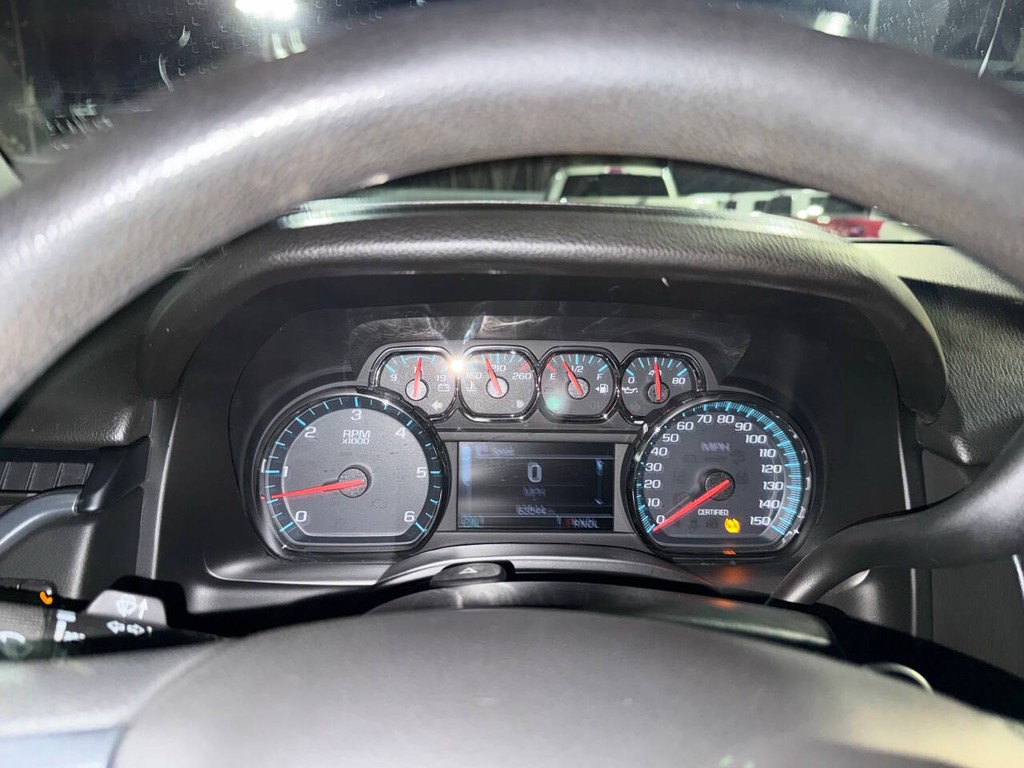 Chevrolet Tahoe Vehicle Full-screen Gallery Image 30