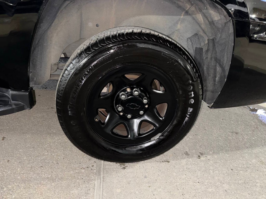 Chevrolet Tahoe Vehicle Full-screen Gallery Image 34