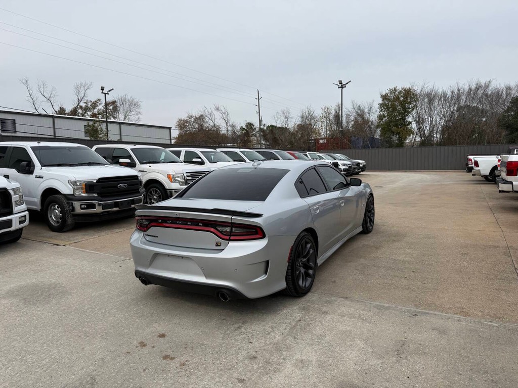 Dodge Charger Vehicle Full-screen Gallery Image 05