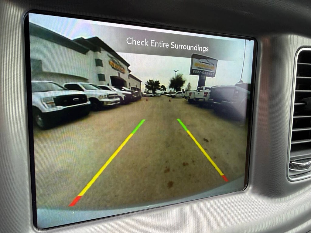 Dodge Charger Vehicle Full-screen Gallery Image 26