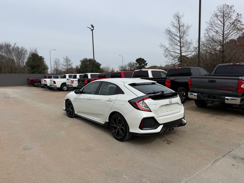 Honda Civic Vehicle Full-screen Gallery Image 04