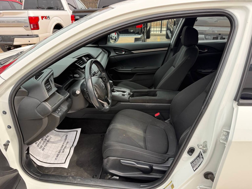 Honda Civic Vehicle Full-screen Gallery Image 07