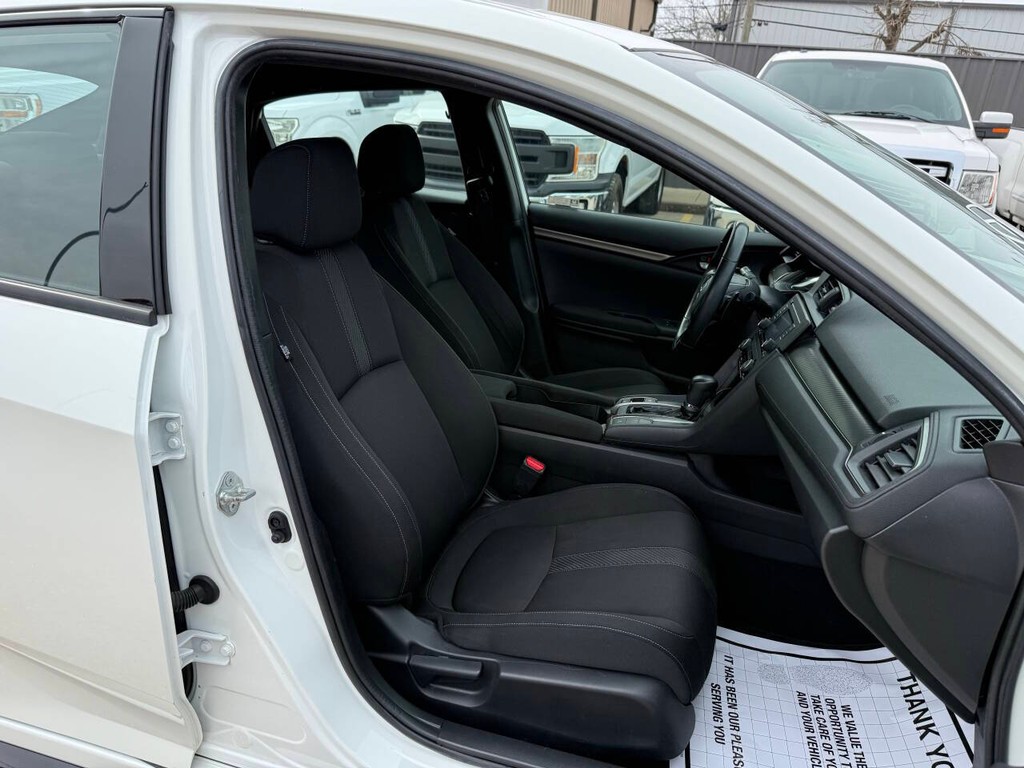 Honda Civic Vehicle Full-screen Gallery Image 10