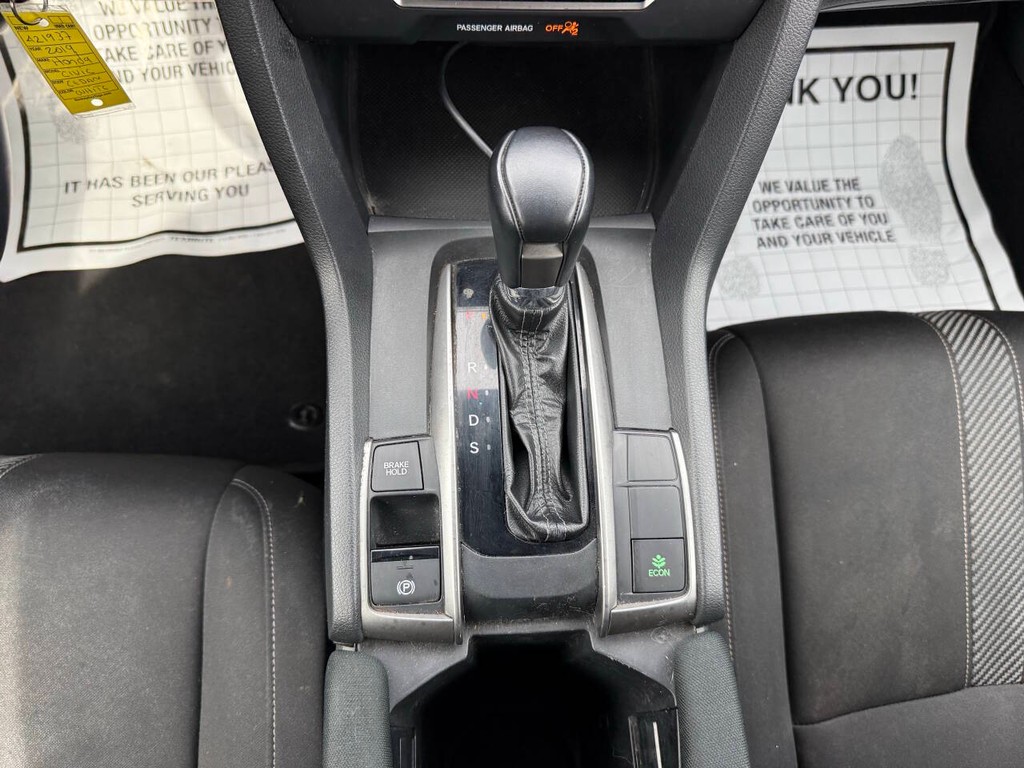 Honda Civic Vehicle Full-screen Gallery Image 27