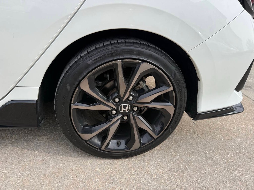 Honda Civic Vehicle Full-screen Gallery Image 33