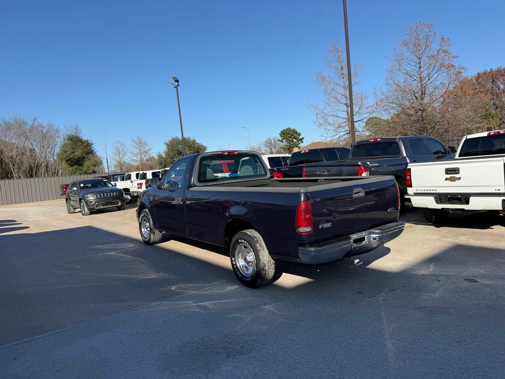 Ford F-150 Vehicle Full-screen Gallery Image 04