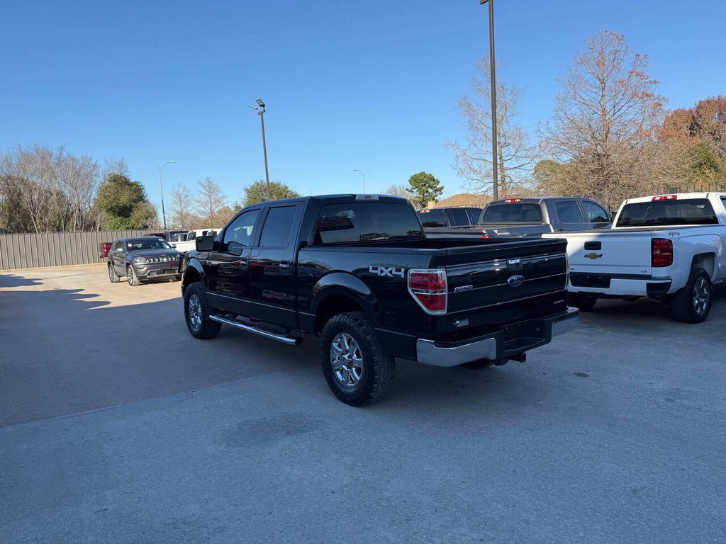 Ford F-150 Vehicle Full-screen Gallery Image 04