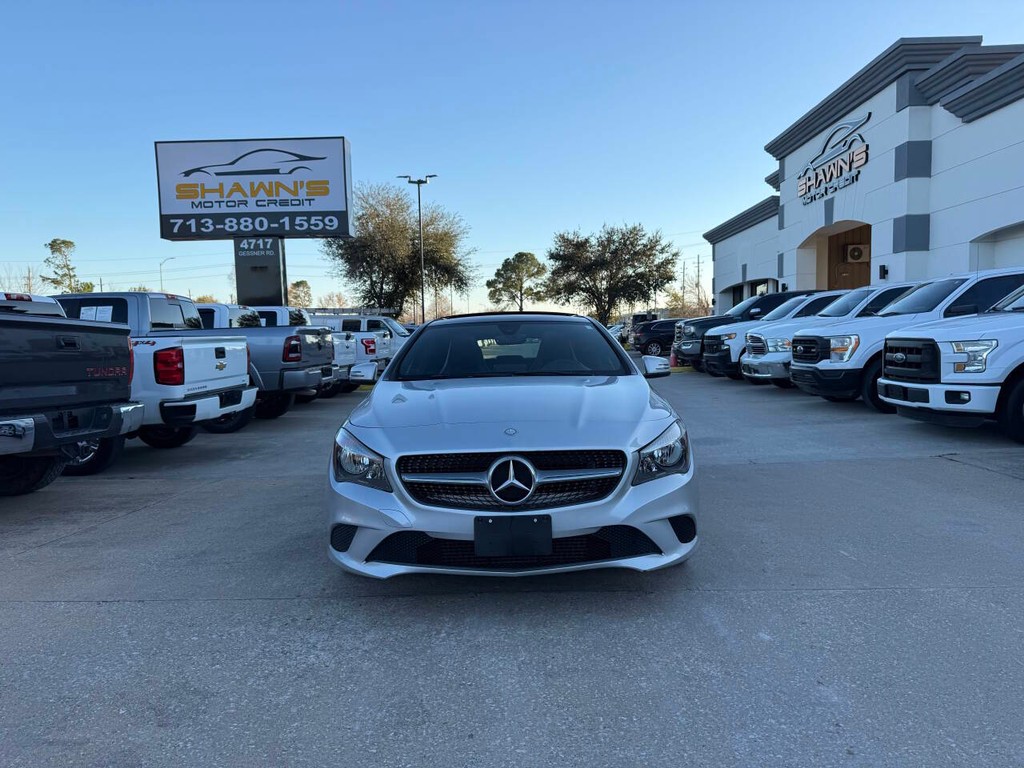 Mercedes-Benz CLA-Class Vehicle Full-screen Gallery Image 44