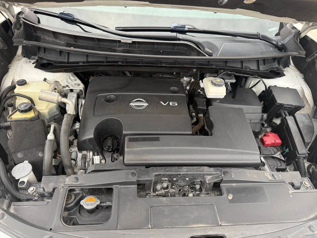 Nissan Murano Vehicle Full-screen Gallery Image 36