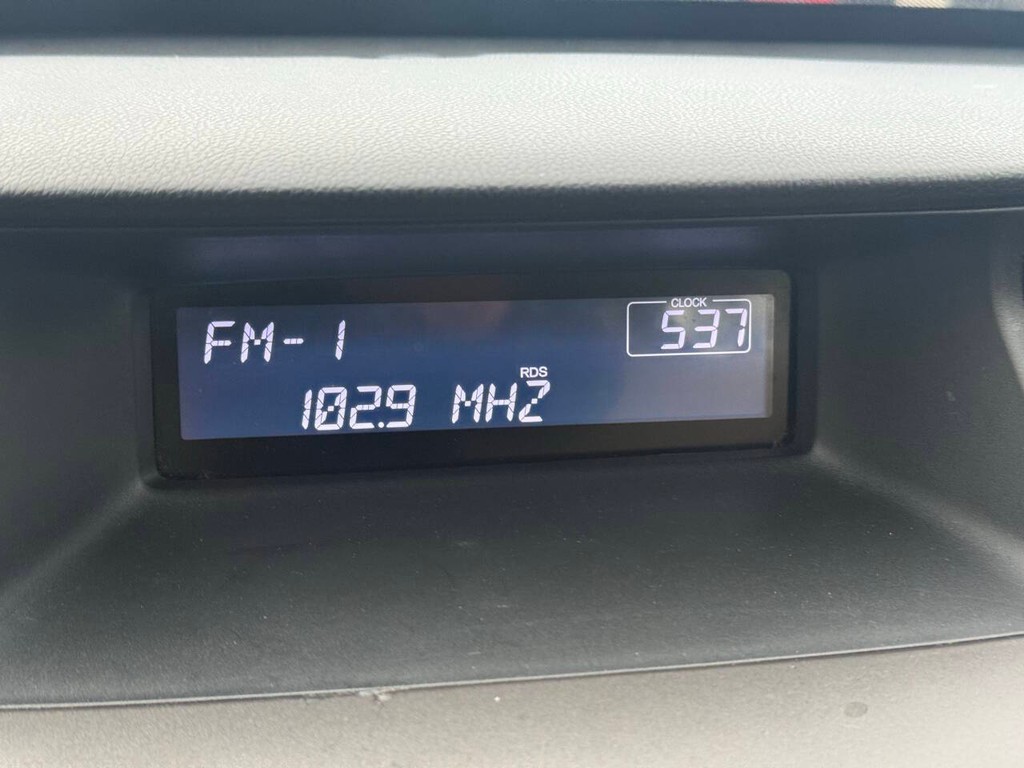 Honda Accord Sedan Vehicle Full-screen Gallery Image 19