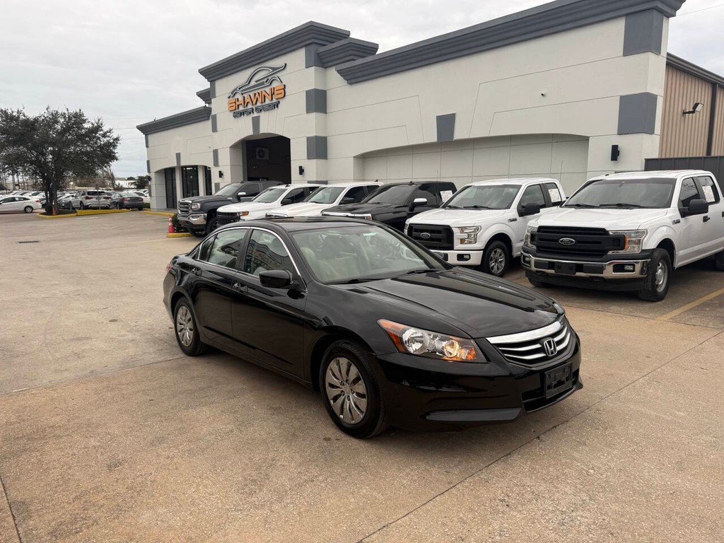 Honda Accord Sedan Vehicle Full-screen Gallery Image 39