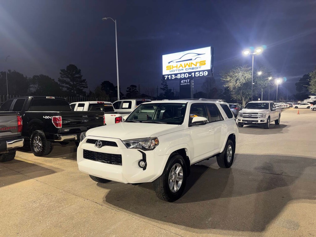 Toyota 4Runner Vehicle Full-screen Gallery Image 38