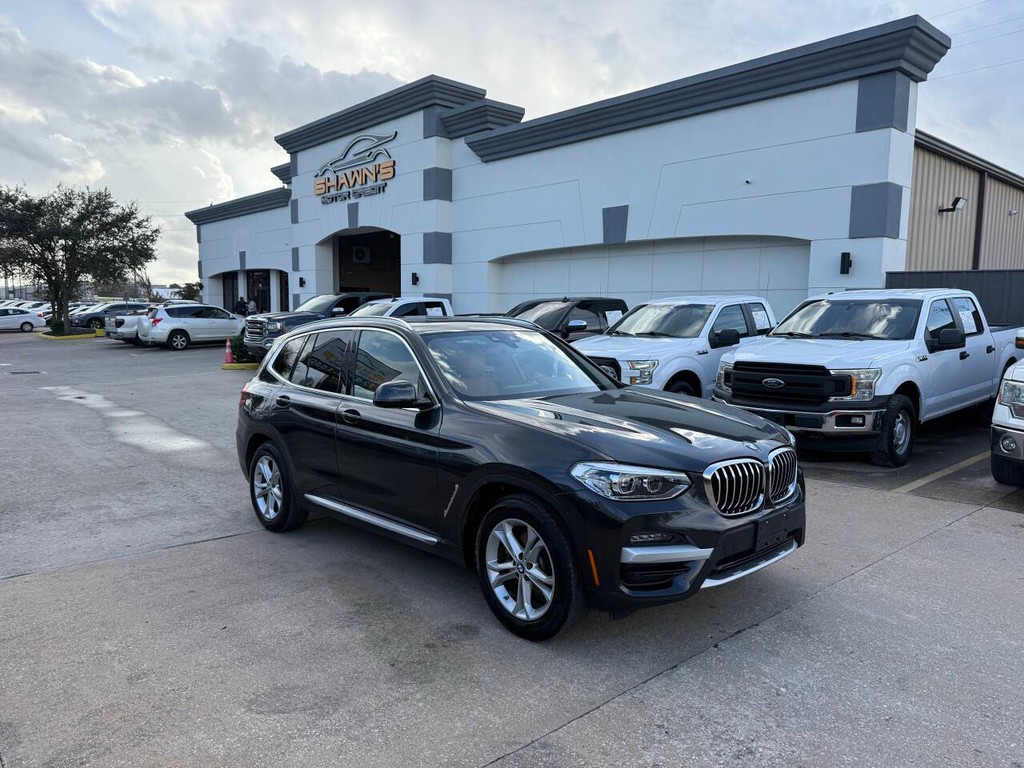 BMW X3 Vehicle Full-screen Gallery Image 02