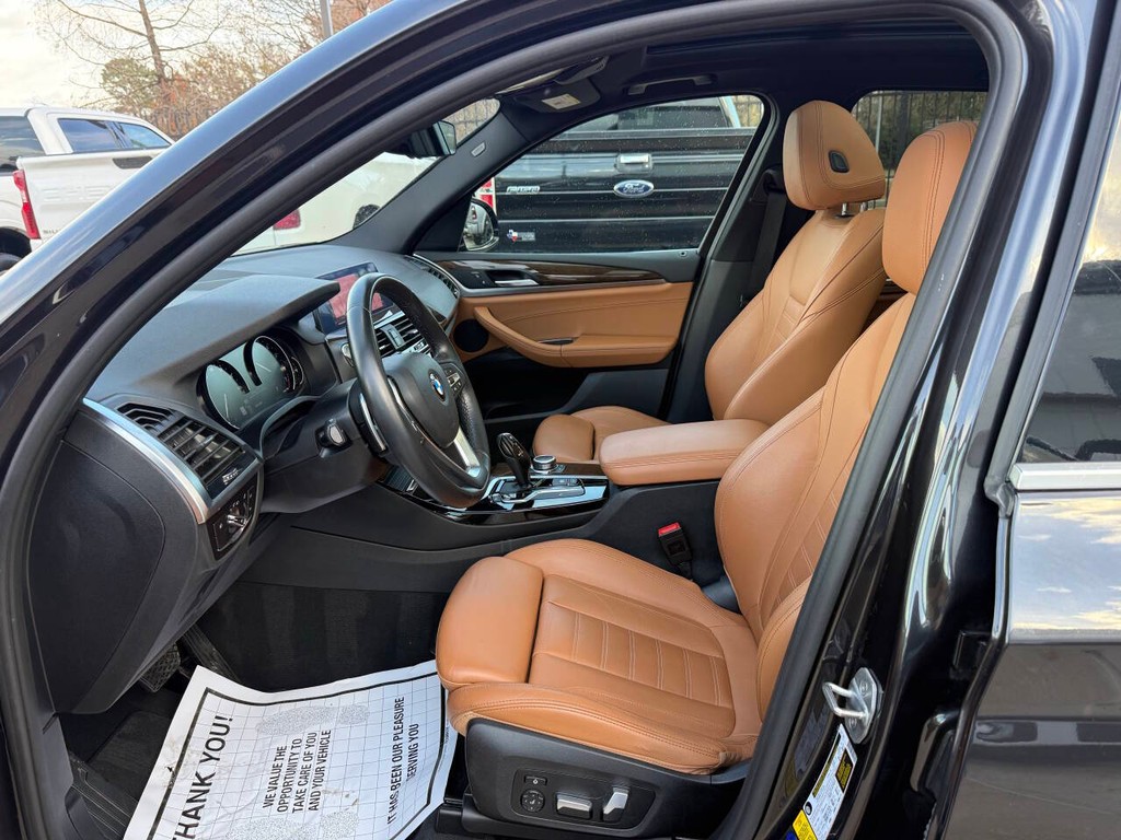 BMW X3 Vehicle Full-screen Gallery Image 07