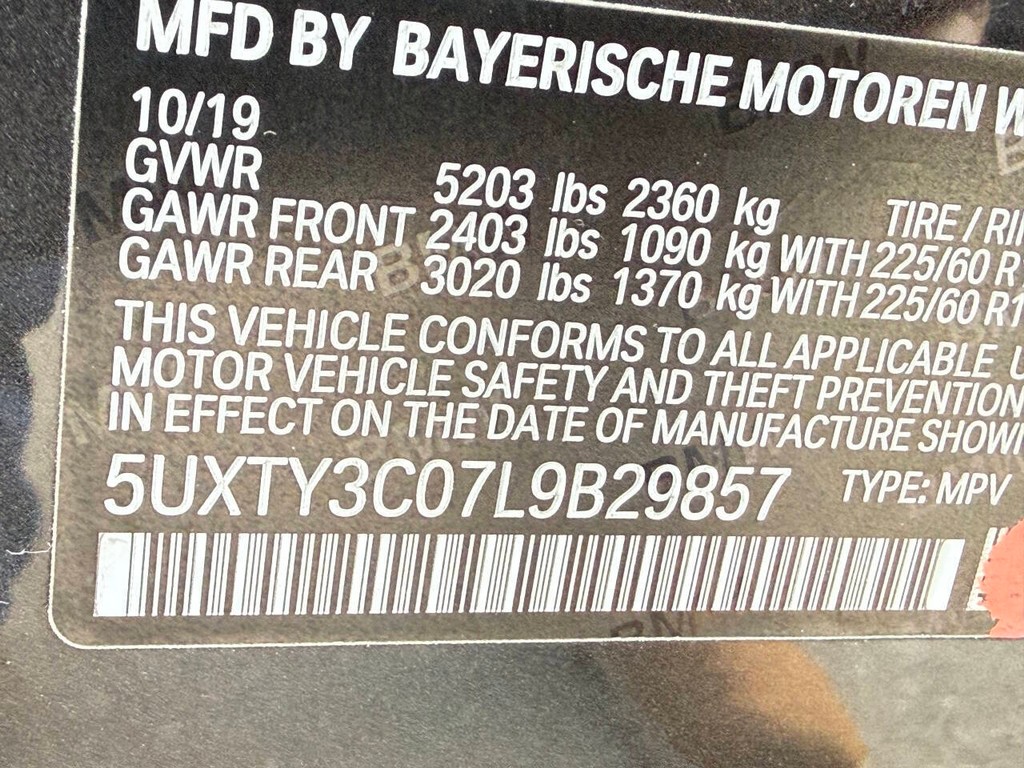 BMW X3 Vehicle Full-screen Gallery Image 33