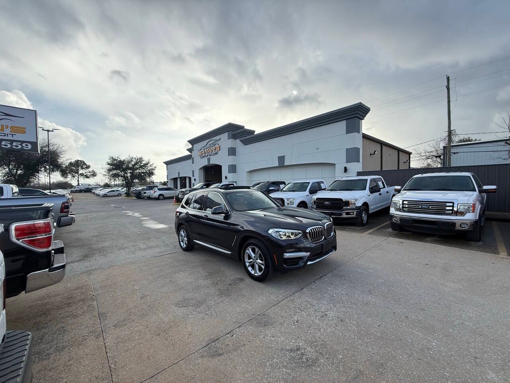 BMW X3 Vehicle Full-screen Gallery Image 46