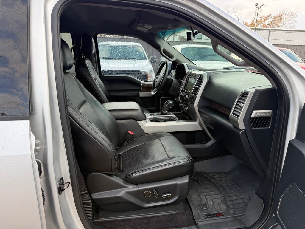 Ford F-150 Vehicle Full-screen Gallery Image 10