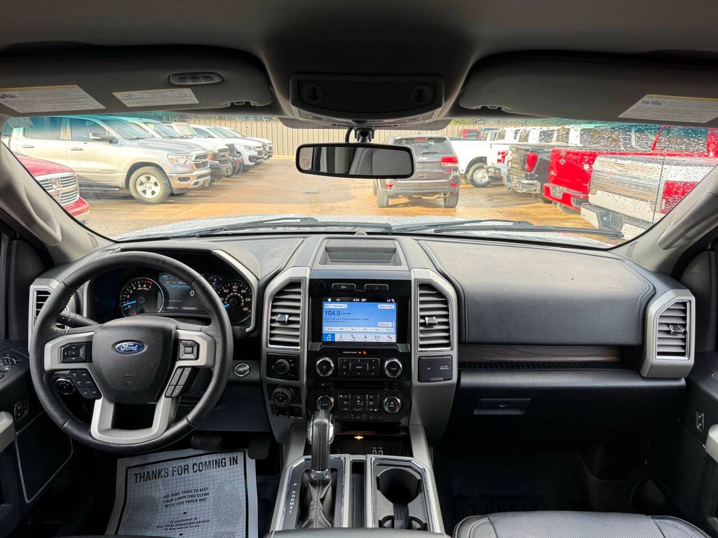 Ford F-150 Vehicle Full-screen Gallery Image 17