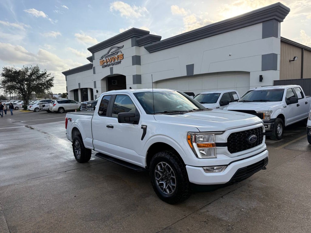 Ford F-150 Vehicle Full-screen Gallery Image 02