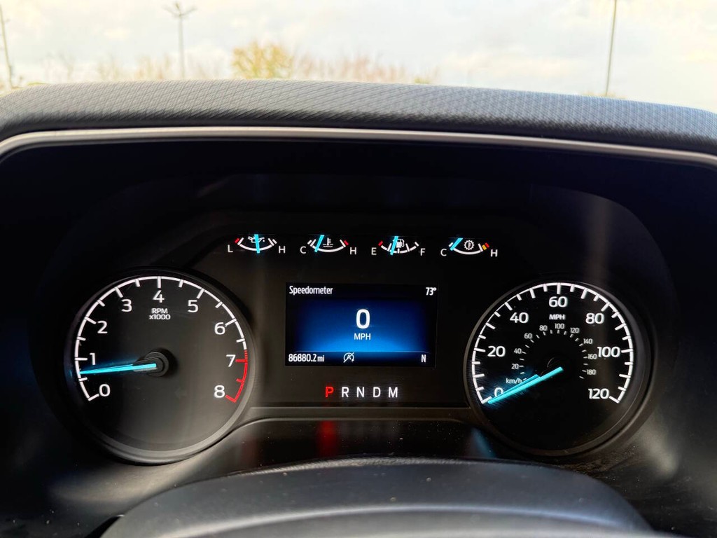 Ford F-150 Vehicle Full-screen Gallery Image 29