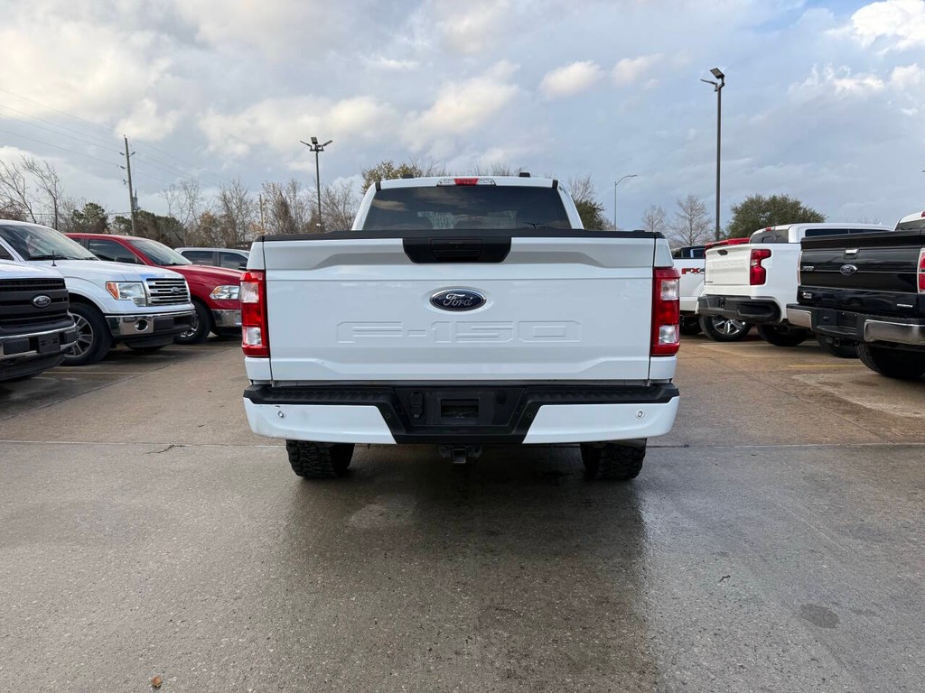 Ford F-150 Vehicle Full-screen Gallery Image 37