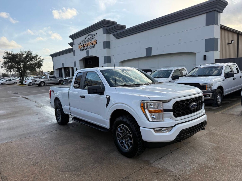 Ford F-150 Vehicle Full-screen Gallery Image 40