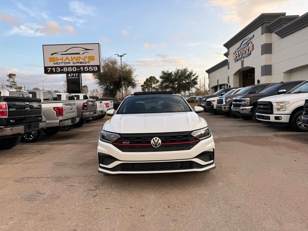 Volkswagen Jetta GLI Vehicle Full-screen Gallery Image 40