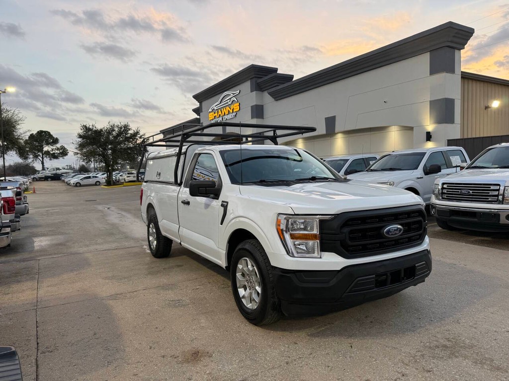 Ford F-150 Vehicle Full-screen Gallery Image 02