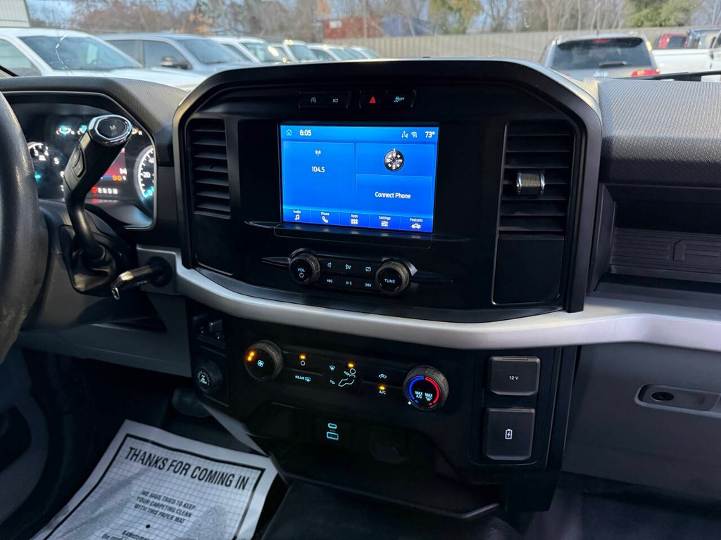 Ford F-150 Vehicle Full-screen Gallery Image 19