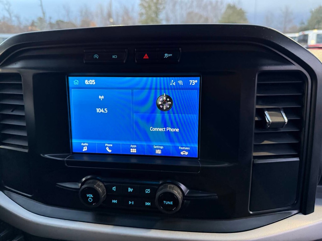 Ford F-150 Vehicle Full-screen Gallery Image 22