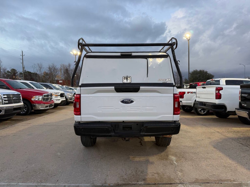 Ford F-150 Vehicle Full-screen Gallery Image 33