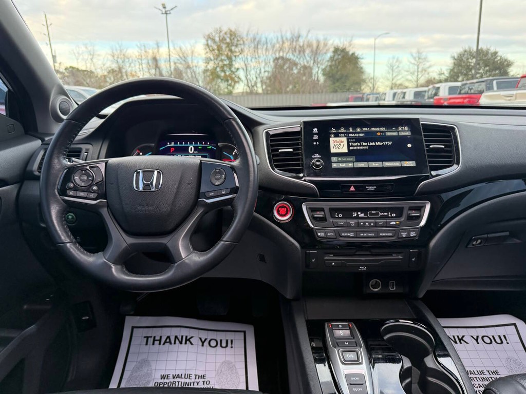 Honda Pilot Vehicle Full-screen Gallery Image 23