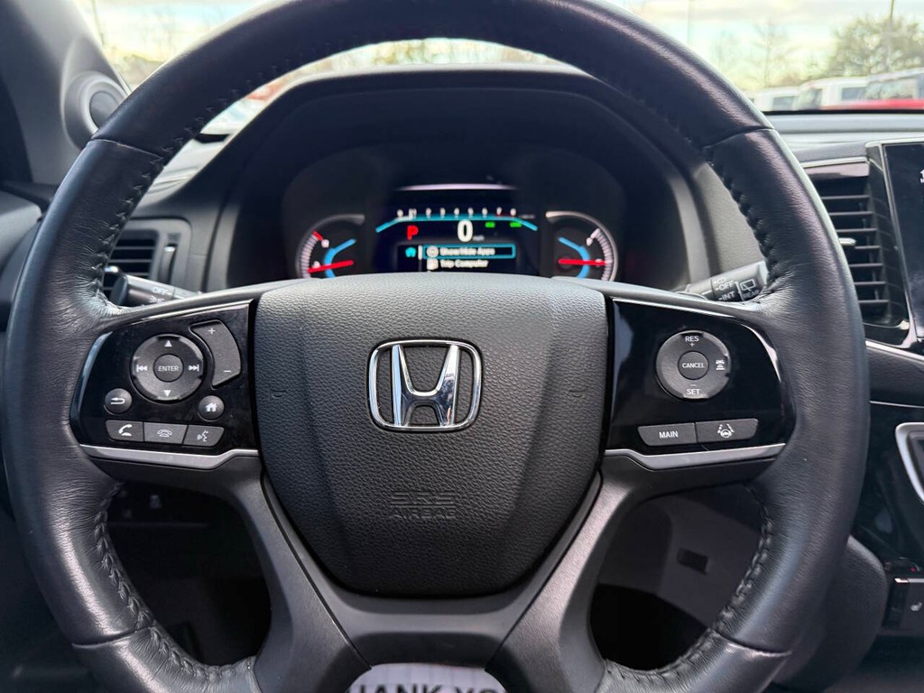 Honda Pilot Vehicle Full-screen Gallery Image 25