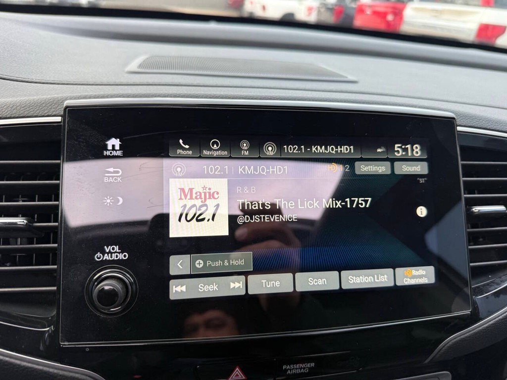 Honda Pilot Vehicle Full-screen Gallery Image 27