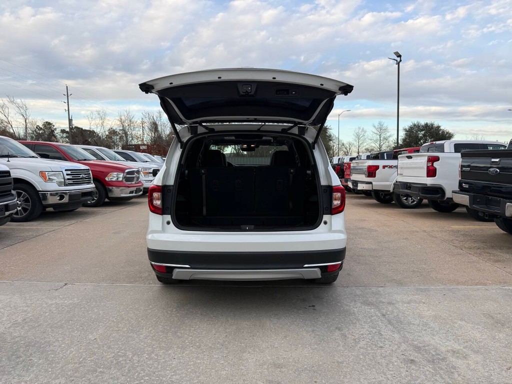 Honda Pilot Vehicle Full-screen Gallery Image 40