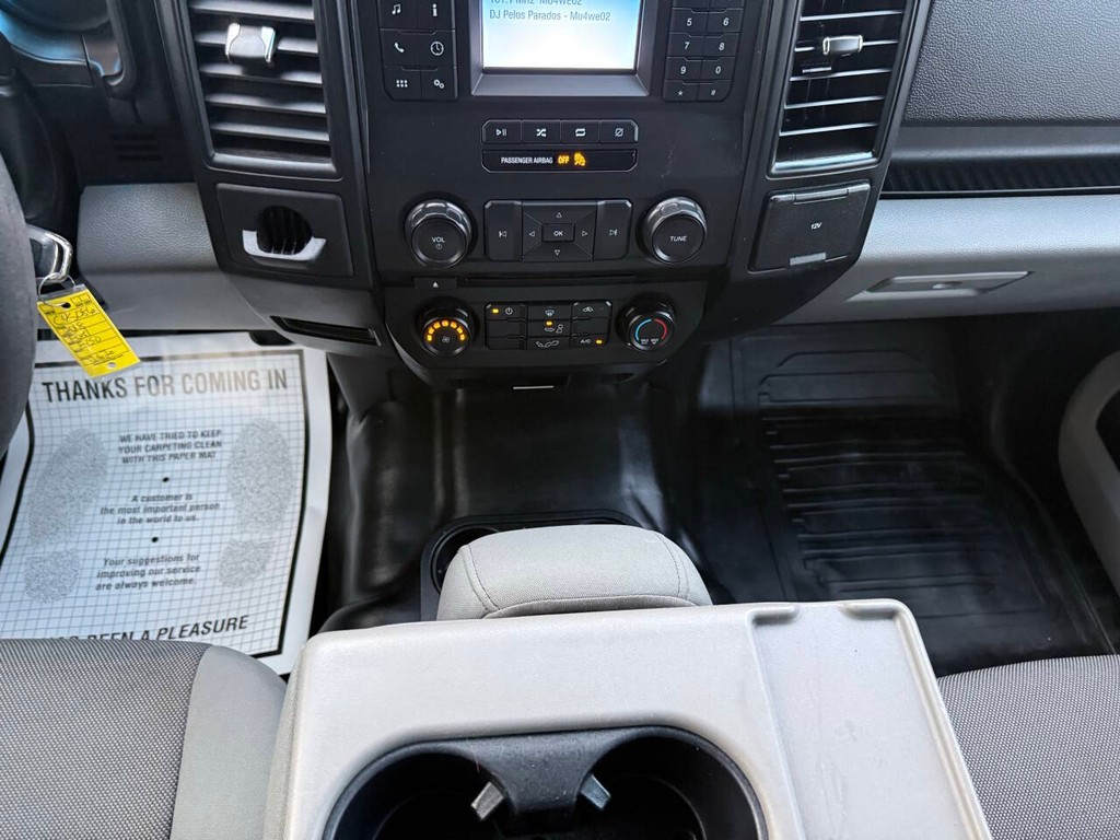 Ford F-150 Vehicle Full-screen Gallery Image 28