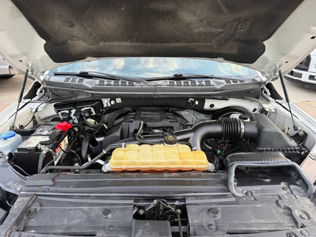 Ford F-150 Vehicle Full-screen Gallery Image 33