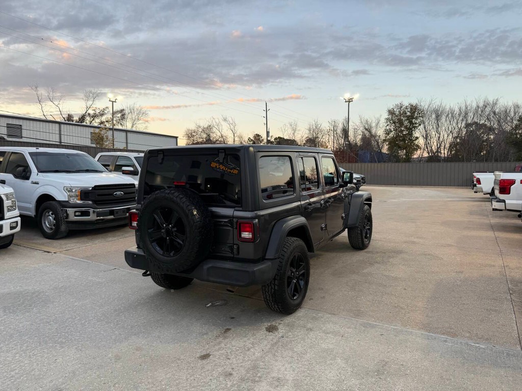 Jeep Wrangler Vehicle Full-screen Gallery Image 05