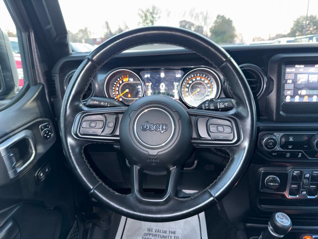 Jeep Wrangler Vehicle Full-screen Gallery Image 23