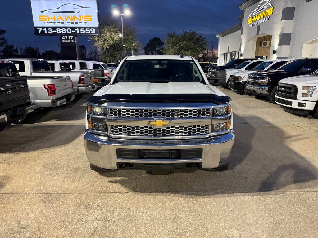 Chevrolet Silverado 2500HD Vehicle Full-screen Gallery Image 40