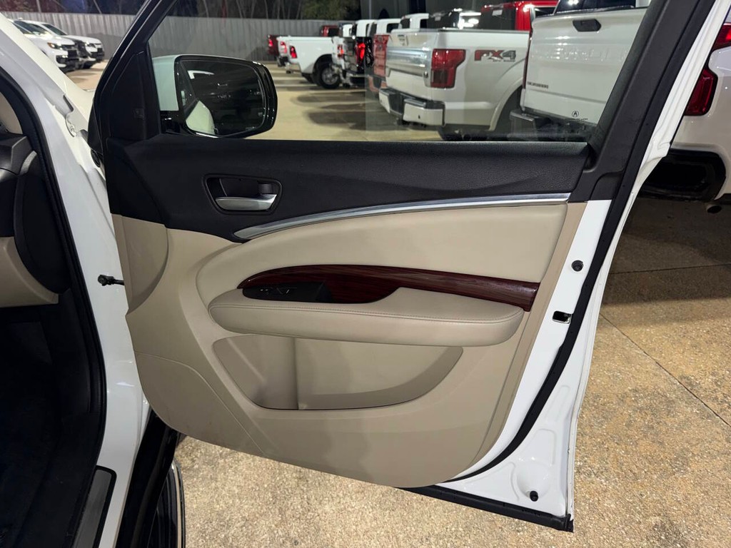 Acura MDX Vehicle Full-screen Gallery Image 11