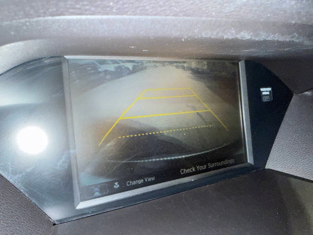 Acura MDX Vehicle Full-screen Gallery Image 29