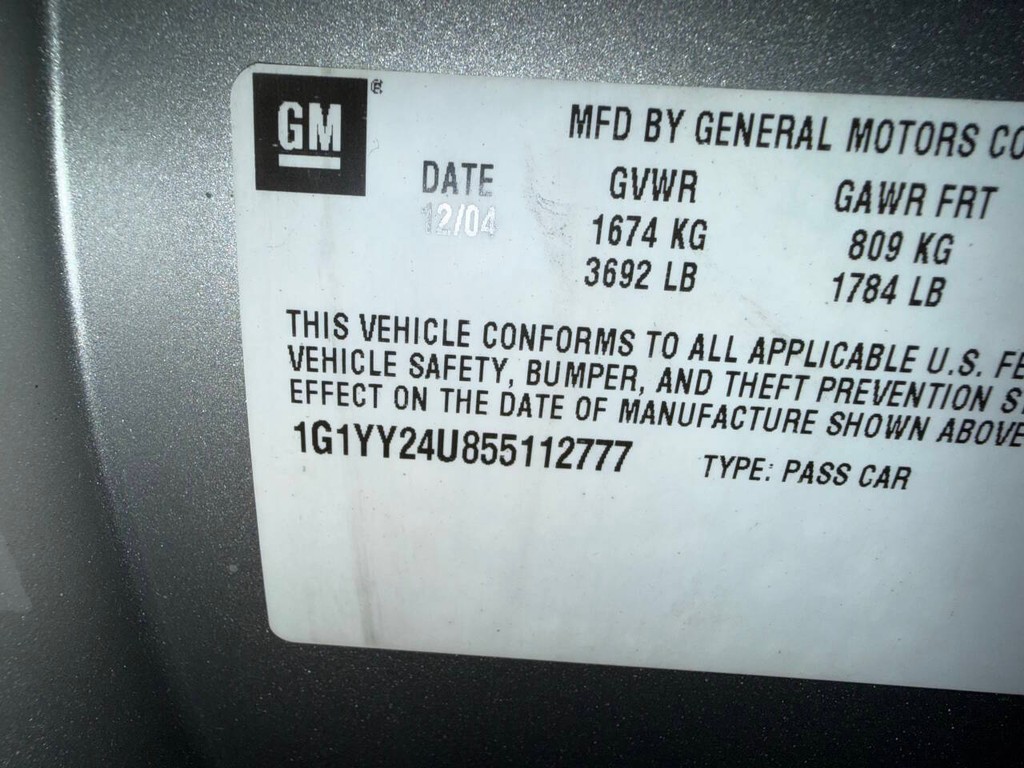 Chevrolet Corvette Vehicle Full-screen Gallery Image 24